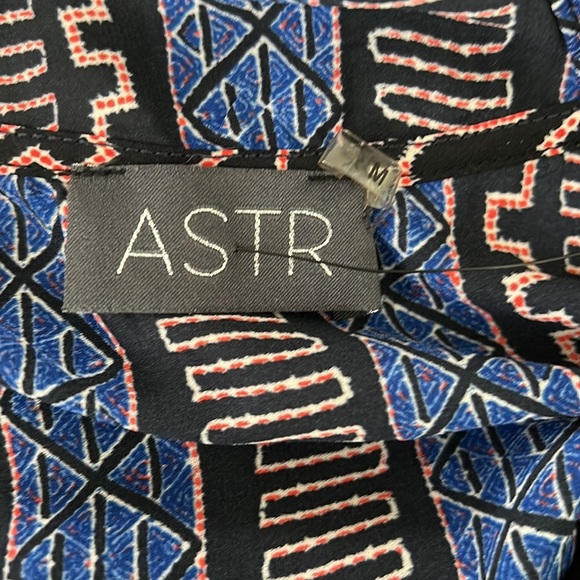 ASTR Open Back Halter Size Medium - Picture 8 of 9